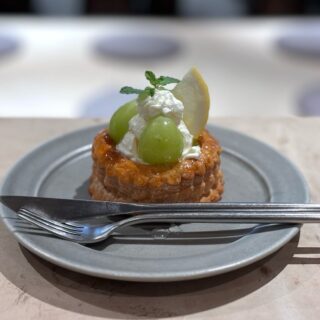 SHINE MUSCAT PIE いつも当店をご利用頂…