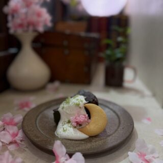 Cafe no.888 / otto coffee & sweets / ツキノミチ